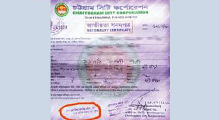 Er va xotinning erkalashlari Pantiesda hayz korish pornosi