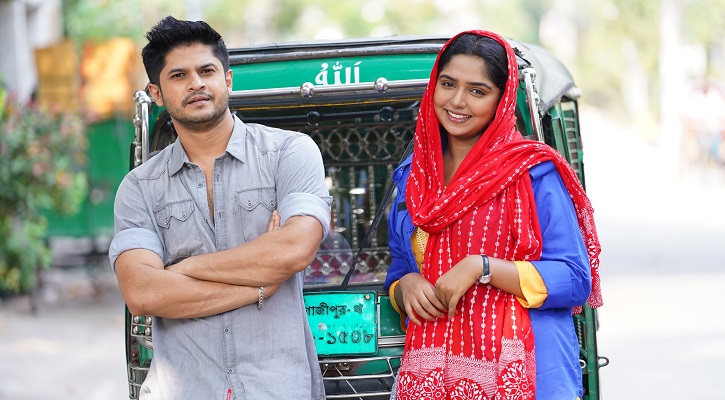 Busty va katta eshakli ayollar bilan jinsiy aloqa