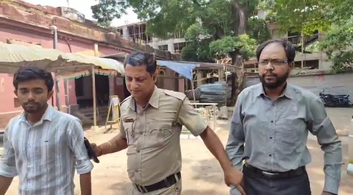 পাকিস্তানের পতাকা নিয়ে পশ্চিমবঙ্গে অস্থিরতা তৈরির চেষ্টা, গ্রেপ্তার ২