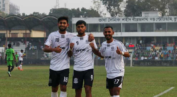 শিরোপার আরও কাছে মোহামেডান, পুলিশের কাছে হারল কিংস