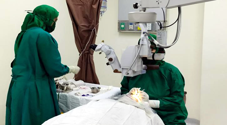 বসুন্ধরা চক্ষু হাসপাতালে নিখরচায় ৩৫ রোগীর অপারেশন