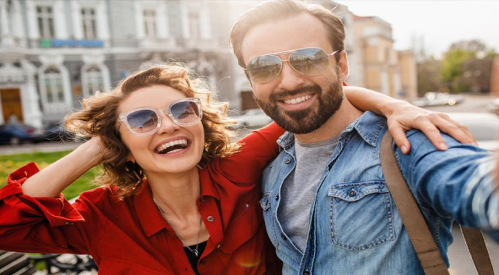 চোখের ক্ষতি করে যে সানগ্লাস