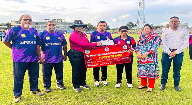 ঢাকাকে হারিয়ে হ্যাটট্রিক জয় চট্টগ্রামের