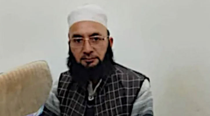 কাশ্মীরে নিহত মাদরাসা শিক্ষককে ‘সন্ত্রাসবাদী’ বানিয়ে দিল ভারতীয় গণমাধ্যম