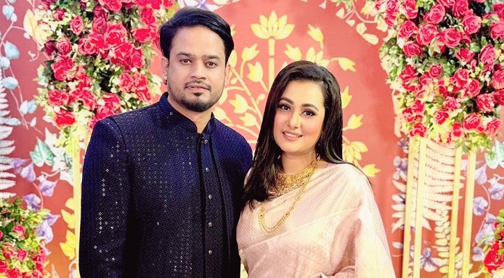 পূর্ণিমাকে শুভেচ্ছা জানিয়ে আবেগঘন পোস্ট স্বামীর