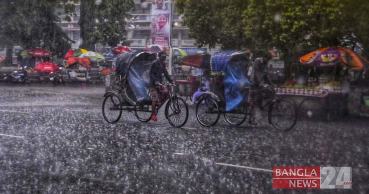 দু'দিন অতিভারী বৃষ্টির আভাস, ঢাকা-চট্টগ্রামে জলাবদ্ধতার শঙ্কা