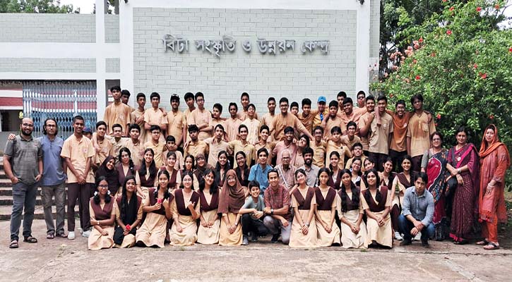 বাবর আলীর সান্নিধ্যে ফুলকির শিক্ষার্থীরা 