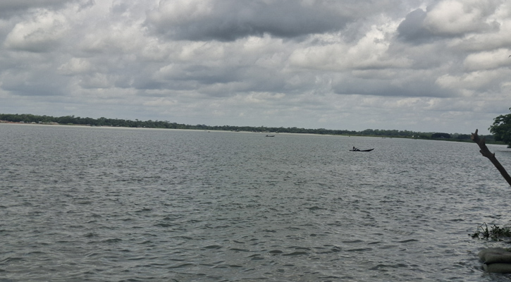 বিপৎসীমার ওপরে দক্ষিণাঞ্চলের ৬ নদীর পানি