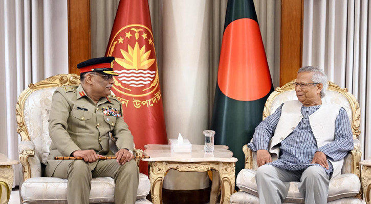 প্রধান উপদেষ্টার সঙ্গে পাকিস্তানের সেনা কর্মকর্তার বৈঠক