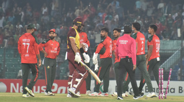 বাংলাদেশকে ১৬৬ রানের লক্ষ্য দিল ওয়েস্ট ইন্ডিজ