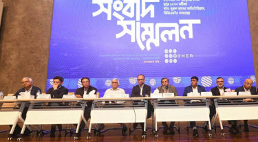 ‘প্রধান উপদেষ্টা আমাদের সাক্ষাৎ দেন না, স্টারলিংকের ভাইস প্রেসিডেন্ট এলে দেখা করেন’