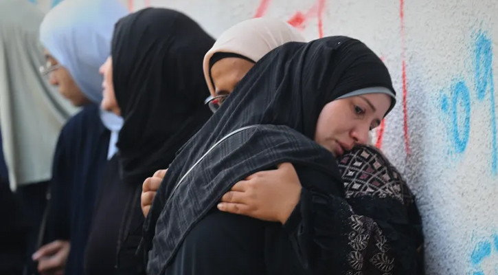 যুদ্ধবিরতি লঙ্ঘন করে গাজায় ইসরায়েলি হামলা, নিহত ১০৪ জন