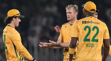 রাওয়ালপিন্ডিতে ধস, পাকিস্তানের বিপক্ষে দক্ষিণ আফ্রিকার দাপুটে জয়