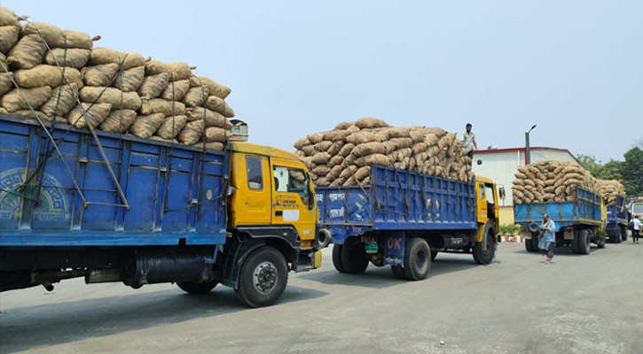 বাংলাবান্ধা দিয়ে নেপালে গেল ১৪০৭ মেট্রিক টন আলু