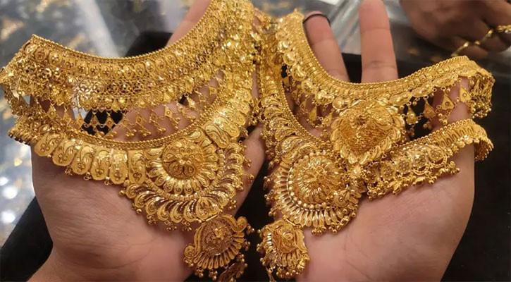 ফের কমেছে স্বর্ণের দাম, প্রতিভরি স্বর্ণ ২ লাখ ৯৬ টাকা