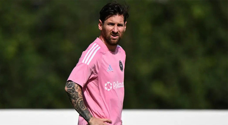 সৌদি লিগে খেলার অনুমতি পাননি লিওনেল মেসি