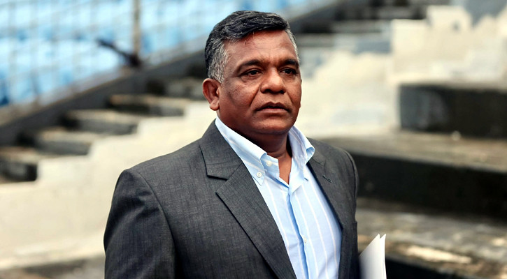 আজ থেকেই নাক গলাতে নামছেন বুলবুল