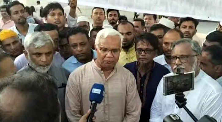 স্বাস্থ্য সহকারীরা দেশের স্বাস্থ্যখাতের সুনাম অর্জনের মূল কারিগর: ডা. জাহিদ