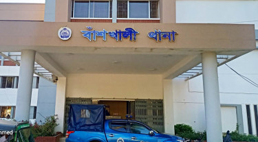 সৈকতে ভেসে এলো অজ্ঞাত লাশ