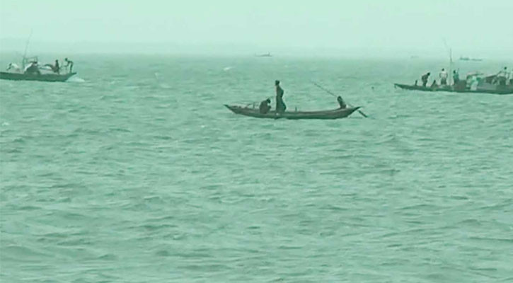 আজ থেকে ৮ মাস জাটকা শিকারে নিষেধাজ্ঞা কার্যকর