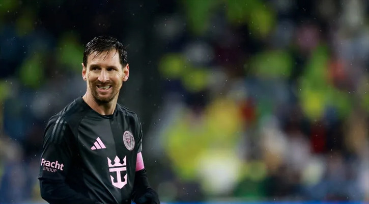 ৯০০ গোলের দোরগোড়ায় মেসি