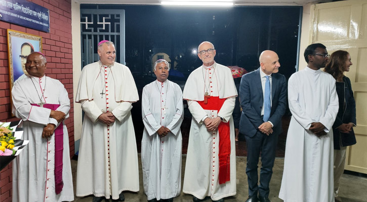 বাংলাদেশে আসতে পেরে খুব খুশি: ভ্যাটিকানের মন্ত্রী