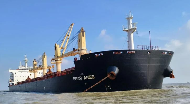 যুক্তরাষ্ট্র থেকে ৬০ হাজার ৮০২ টন গম জাহাজ চট্টগ্রাম বন্দরে