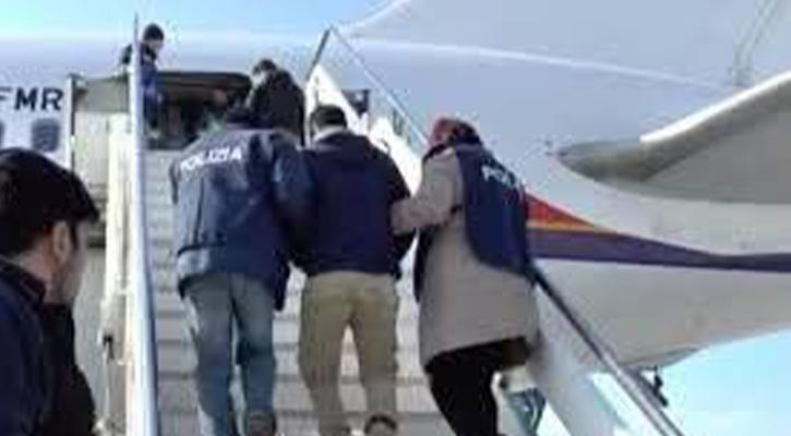 ১২০ জনের বেশি অবৈধ বাংলাদেশিকে ফেরত পাঠিয়েছে ইতালি