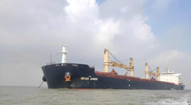 আমেরিকা থেকে ৬০ হাজার ৮০২ টন গম চট্টগ্রাম বন্দরে পৌঁছেছে