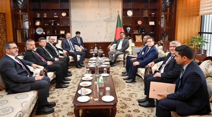 প্রতিরক্ষা খাতে সহযোগিতা বাড়াতে তুরস্কের প্রতি অনুরোধ