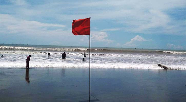 সব সমুদ্রবন্দরে ৩ নম্বর সতর্কতা সংকেত, শঙ্কা ঝড়ের