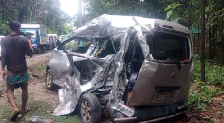 চকরিয়ায় বাস-মাইক্রোবাস সংঘর্ষে একই পরিবারের ৫ জন নিহত