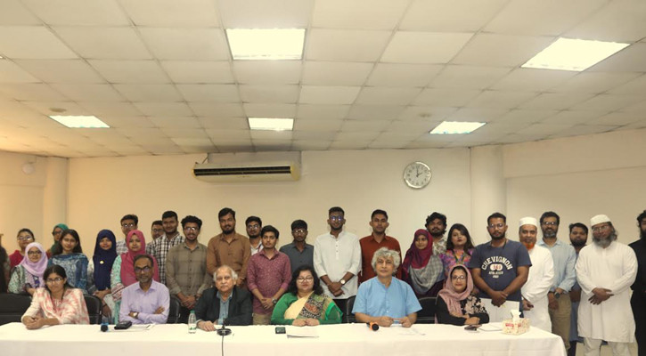 জুলাই আন্দোলনকারীদের সতর্ক থাকার পরামর্শ ইউজিসি চেয়ারম্যানের