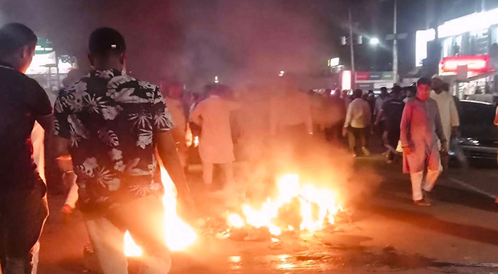 ফটিকছড়িতে বিএনপি মনোনীত প্রার্থী পরিবর্তনের দাবিতে বিক্ষোভ