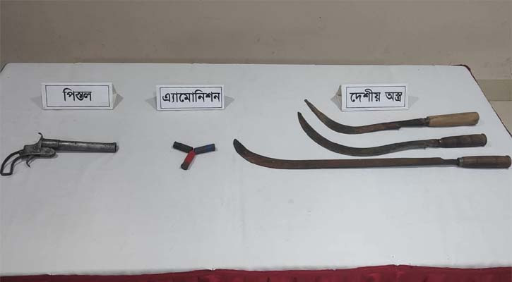 মেহেরপুরে সেনাবাহিনীর অভিযানে আগ্নেয়াস্ত্র ও গুলি উদ্ধার