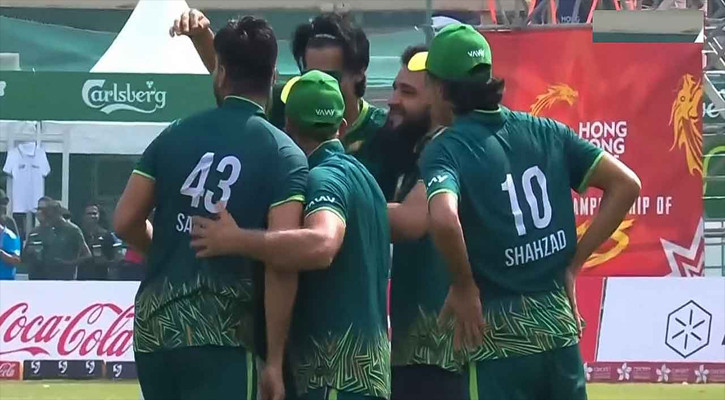 শেষ বলে নাটকীয় জয়, ফাইনালে পাকিস্তান