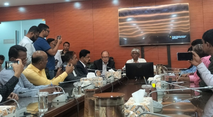 পে-কমিশনের সিদ্ধান্ত নেবে আগামী সরকার: অর্থ উপদেষ্টা