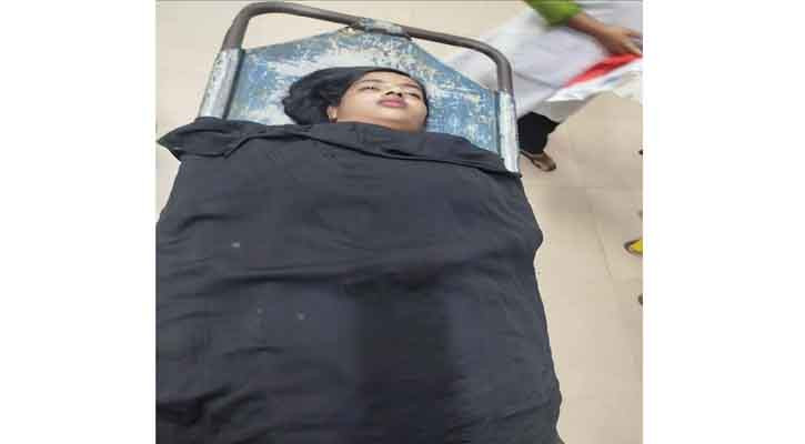 ইজিবাইকের মোটরে ওড়না পেঁচিয়ে তরুণীর মৃত্যু