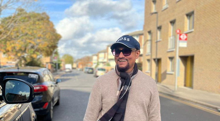 মেয়র শাহাদাতের লন্ডন সফরের খরচ নিজের