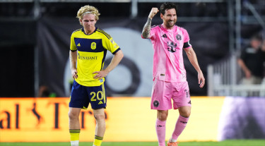 ৮৯৪তম গোল, ৪০০ অ্যাসিস্টের মাইলফলক: মেসির জাদুতে সেমিতে মায়ামি