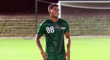 চোটের হানা জাতীয় দলে, ডাক পেলেন কিউবা মিচেল