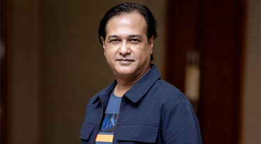 ‘প্রয়োজন হলে মারপিট করব’—মাঠ ফেরত চেয়ে বিস্ফোরক আসিফ