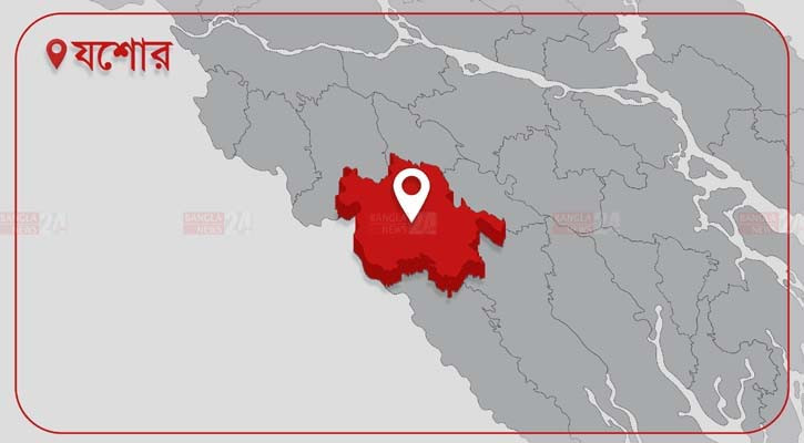 বিদেশি ২৬৫ বোতল মদসহ যশোরে কারচালক আটক