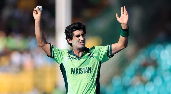 পাকিস্তানি পেসার নাসিম শাহর বাড়িতে গুলি, আটক ৫