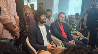 দেশের সন্তান হিসেবে পুরো জাতিকে গর্বিত করতে চাই: হামজা চৌধুরী