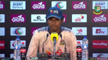 ‘ক্যাচ মিস খেলার অংশ, চেষ্টা তো আমরা করি’