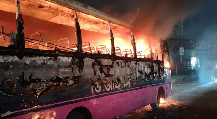 গাজীপুরে আরও দুই বাসে আগুন