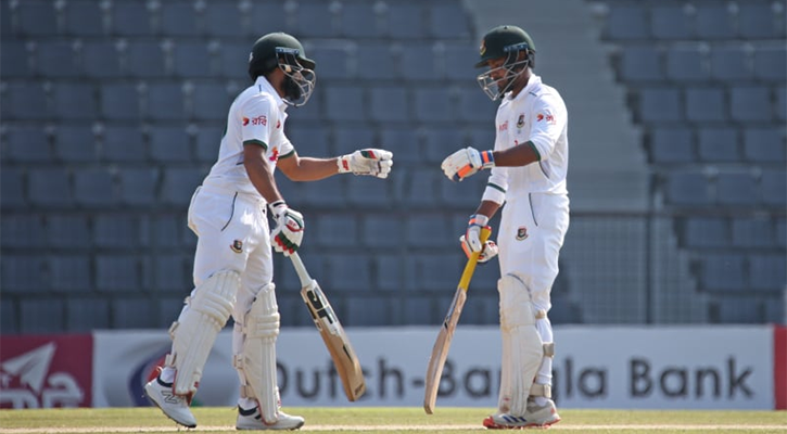 ওপেনারদের জোড়া ফিফটিতে শক্ত অবস্থানে বাংলাদেশ
