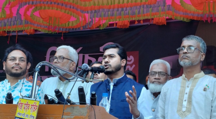 আ.লীগের নিরাপরাধ কর্মী-সমর্থক অন্য দলে যুক্ত হওয়ার অধিকার রাখবেন: নুর