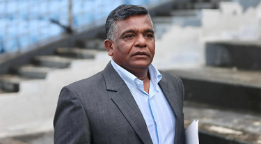 সাংবাদিকদের কাছে আনুষ্ঠানিকভাবে ক্ষমা চাইলেন বিসিবি সভাপতি